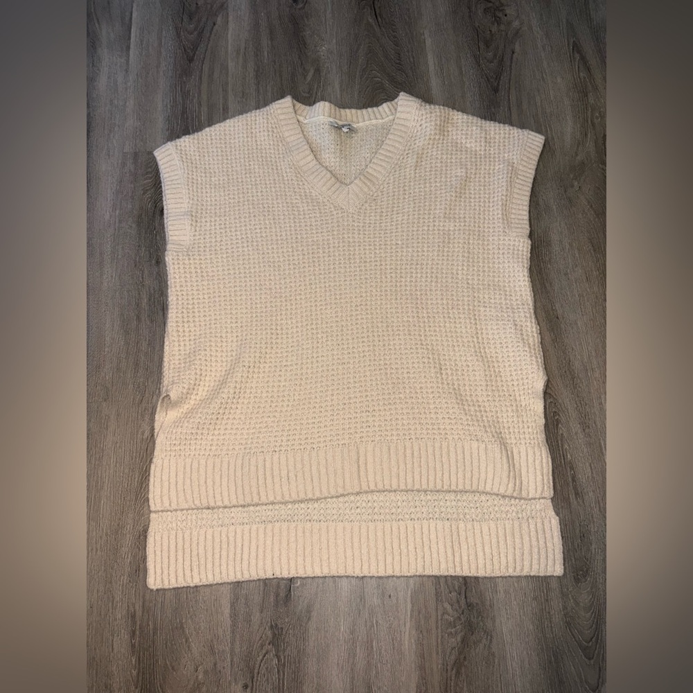 B.Young : Cream Knit Sweater Vest